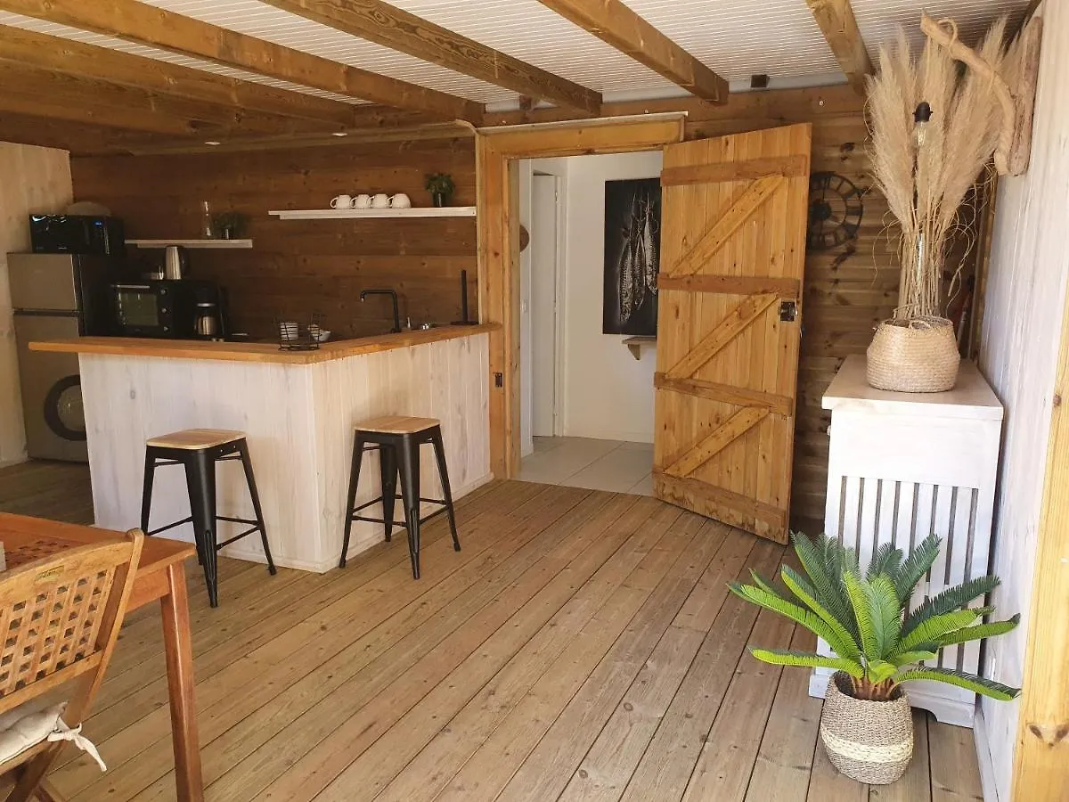 Holiday home Villa L'Anjou Creole A Sainte Anne En Guadeloupe Avec Piscine Privee Et 2 Chambres Pour 4 Personnes